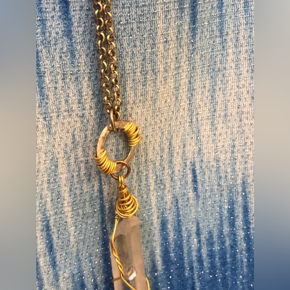 Necklace crystal wrapped Liven up those tops with a beautiful crystal necklace - Picture 2 of 6